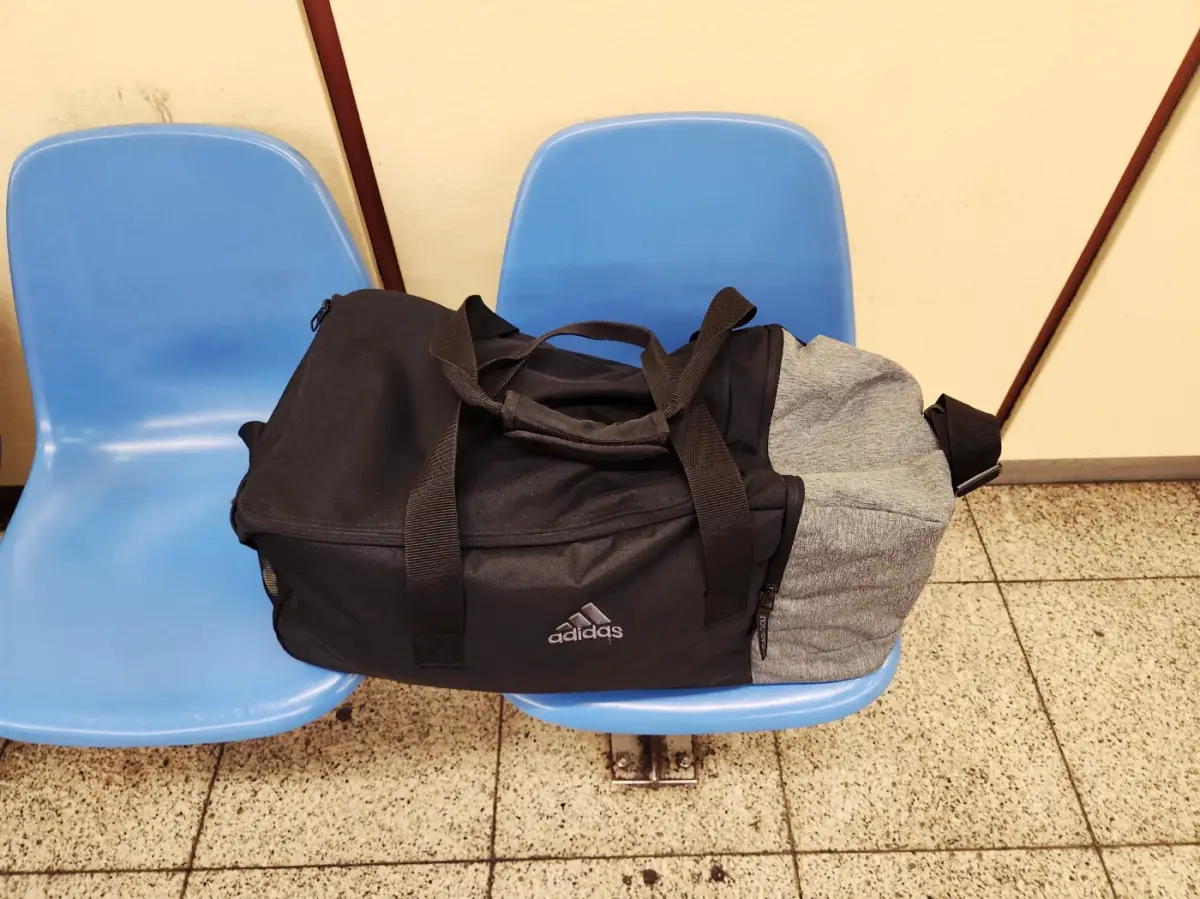 일본 여행에서 더플백은 하드 캐리어보다 유용할까