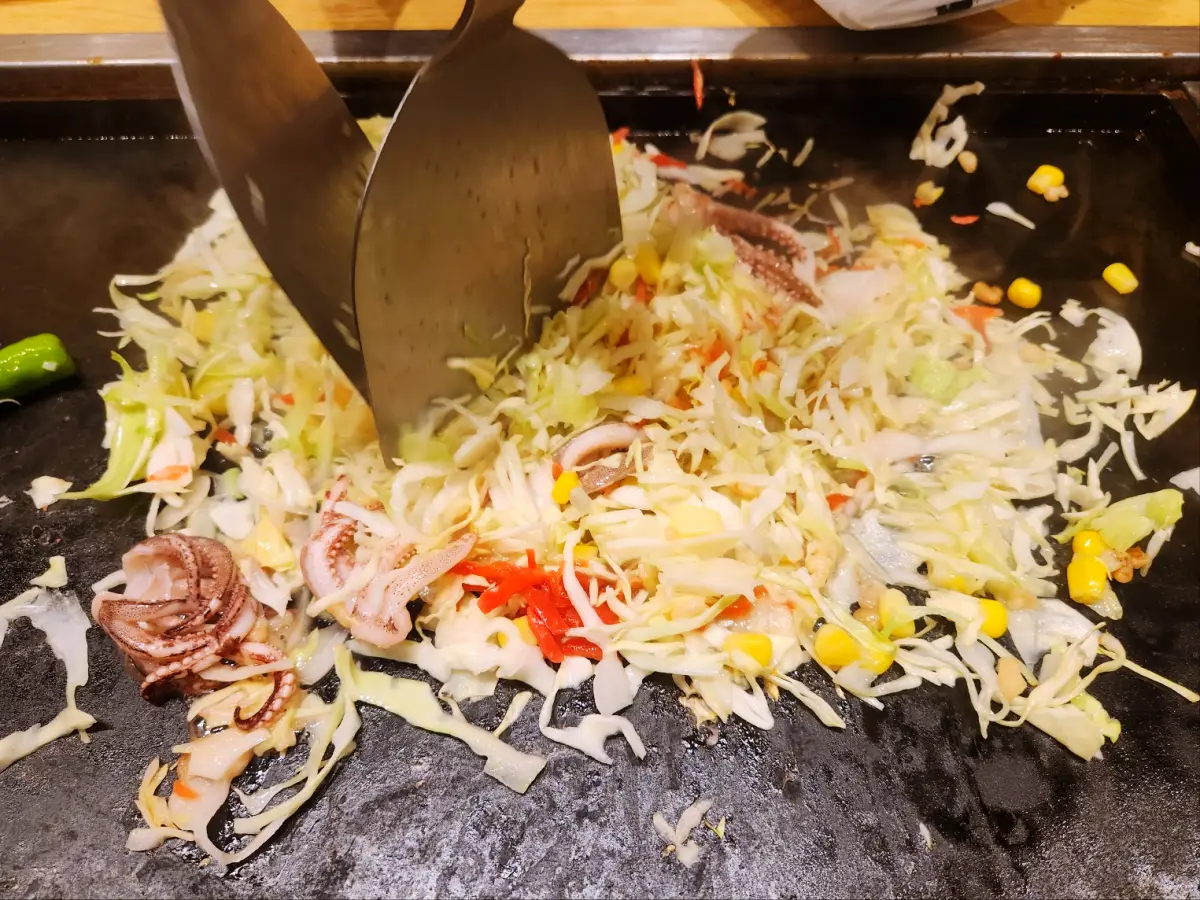 몬자야키 철판에 만들어서 먹는 방법